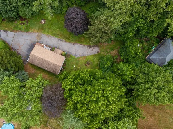 146 Burlington St, Woburn, MA 01801