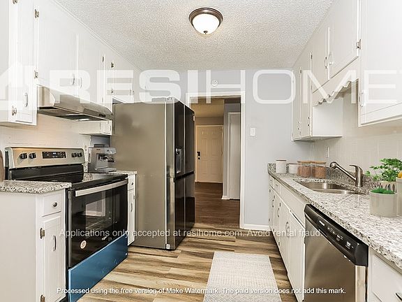 2nd image of 548 Bragg Ave