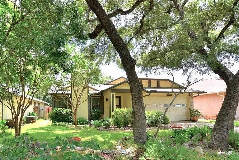 12719 Covington Trl — Photo 1