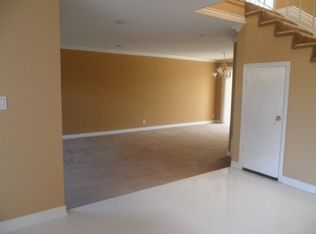 6742 Auburn Dr, Huntington Beach, CA 92647