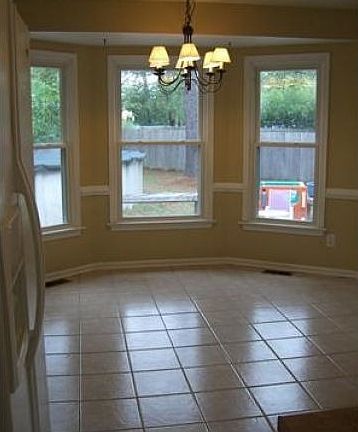 3rd image of 1216 Grenadier Dr
