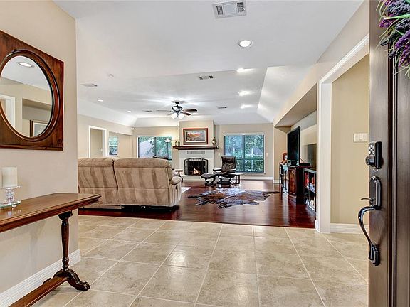 3rd image of 3150 Lake Island Dr