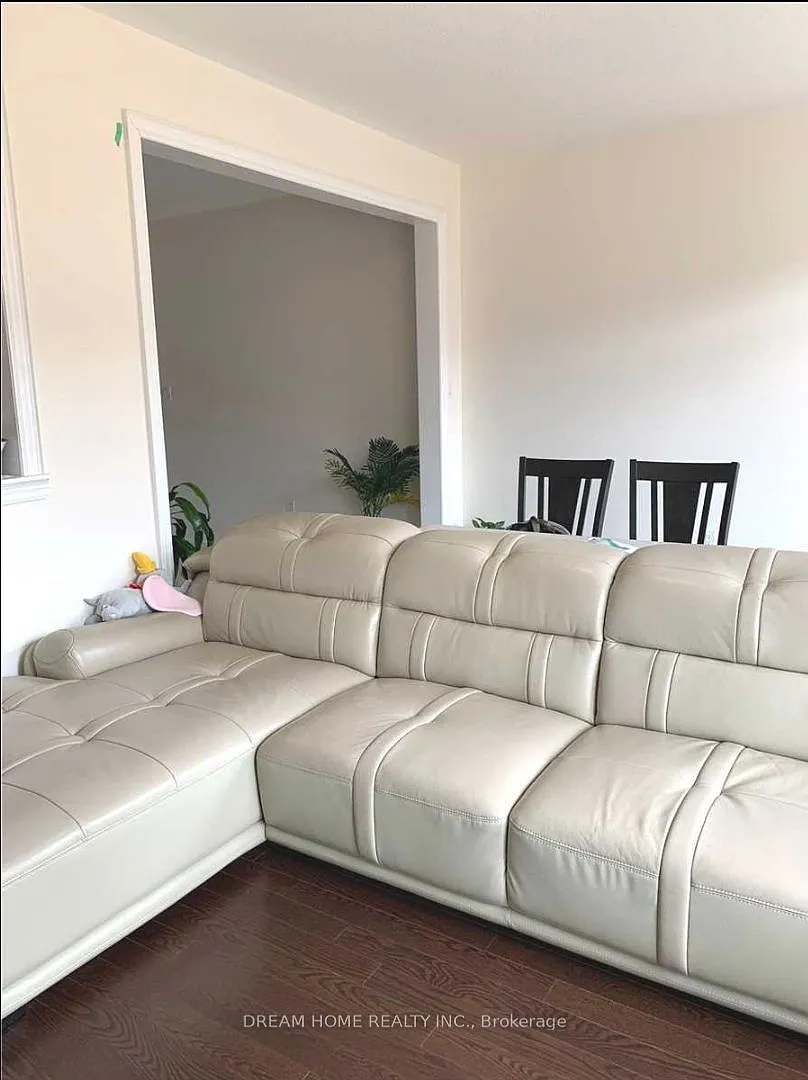 4 bed, $3,500 — Photo 4