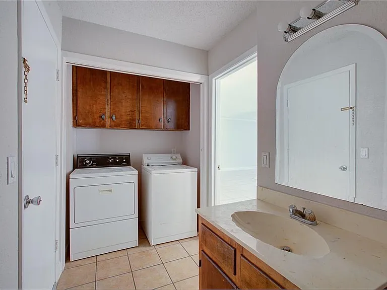 8402 Tallwood Dr #B — Photo 8