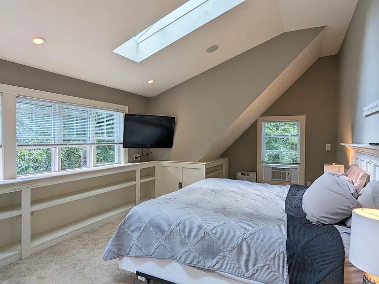 52 Crestview Dr — Photo 22