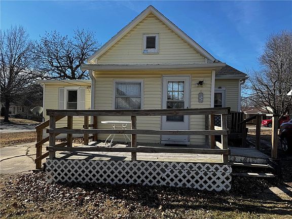 3rd image of 133 S Mulberry St