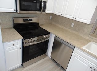7360 NW 18th St APT 105, Pompano Beach, FL 33063