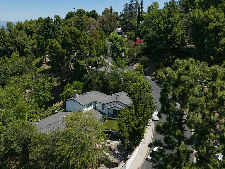 3601 Dellvale Pl — Photo 6