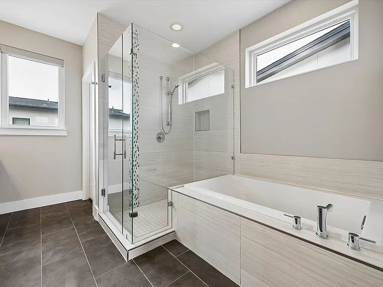 5006 Pecan Springs Rd #6 — Photo 19