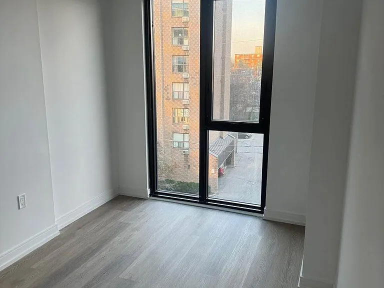 1 Jarvis St #428 — Photo 7