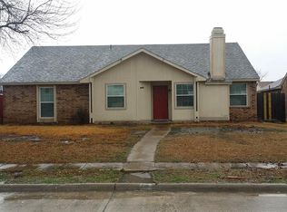 2733 Hackberry Ln, Garland, TX 75042