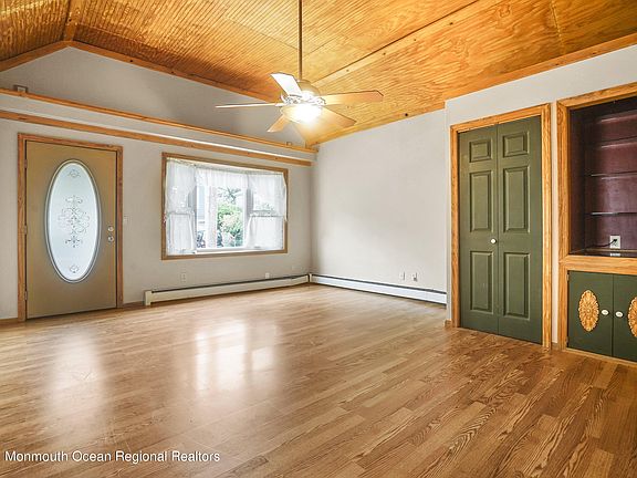 2nd image of 13 Saint Peters Pl
