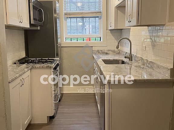 5th image of 146 N Logan St APT 2