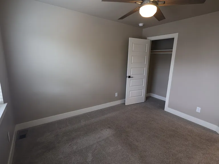 160 Chapel Hill Cir — Photo 16