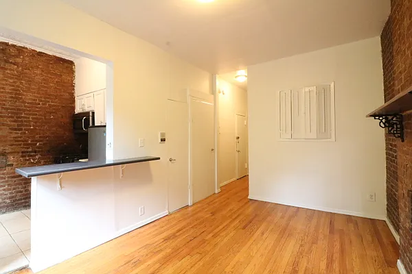 Rented by Oxford Property Group | media 3