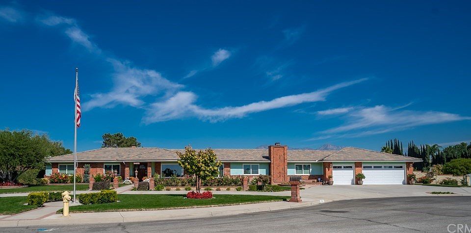 1st image of 5544 Evergreen Ct