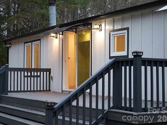 4th image of 3236 Daystar Rd