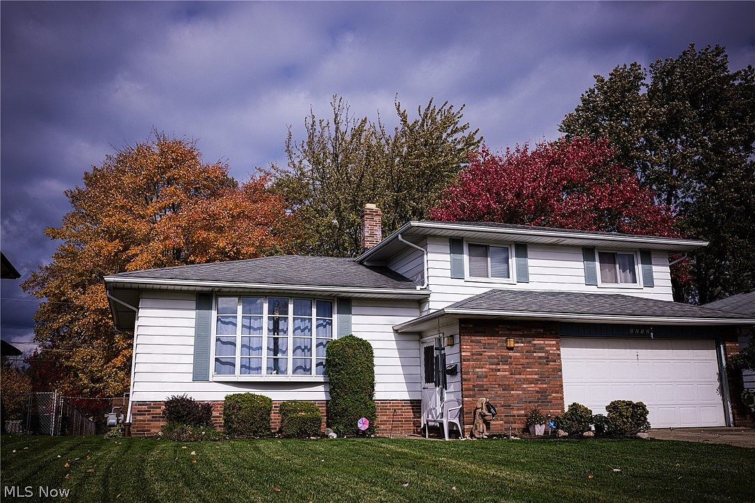 2212 Camelot Dr, Parma, OH 44134 Zillow