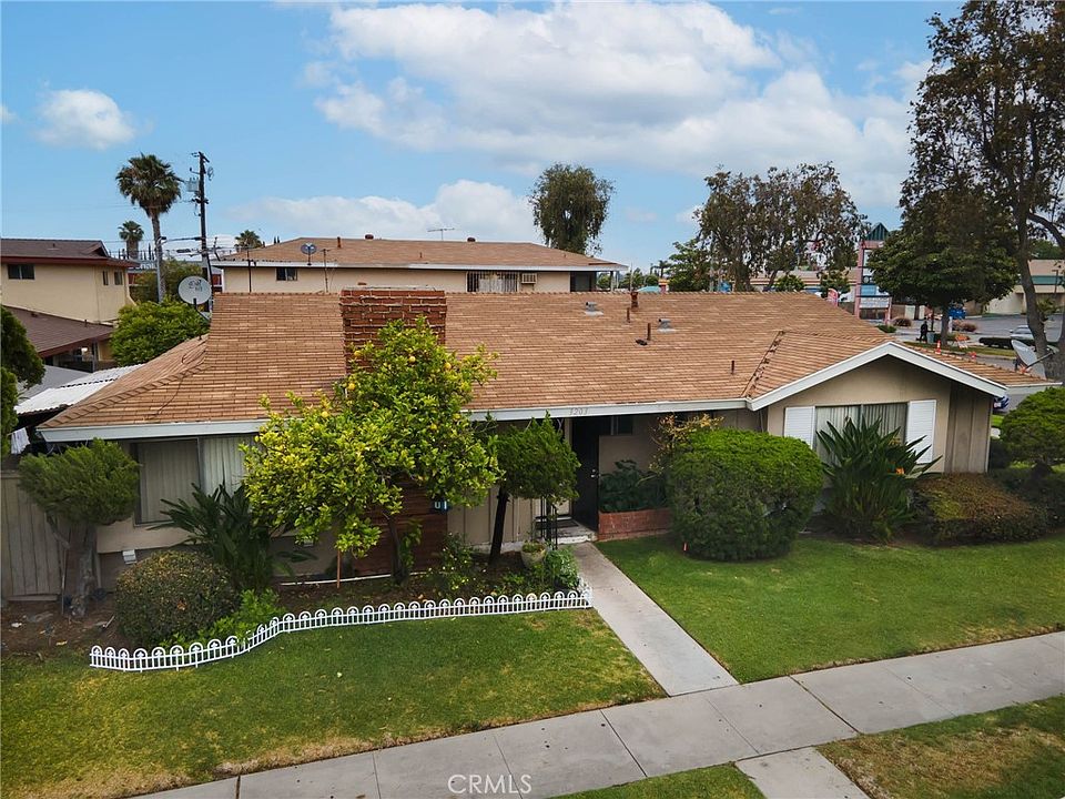 1st image of 3203 W Cabot Dr
