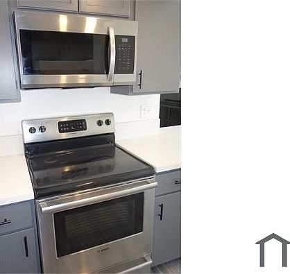 2nd image of 4922 Newport Cove Dr