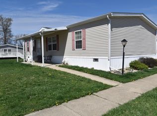 233 Rona Blvd, Pataskala, OH 43062