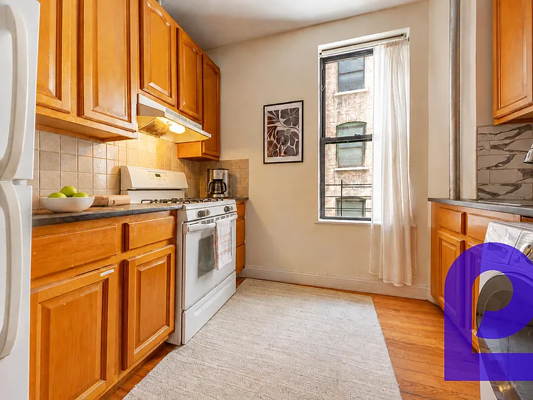 557 W 144th St #2C — Photo 5