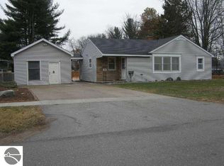 240 Doyle Rd, Hemlock, MI 48626