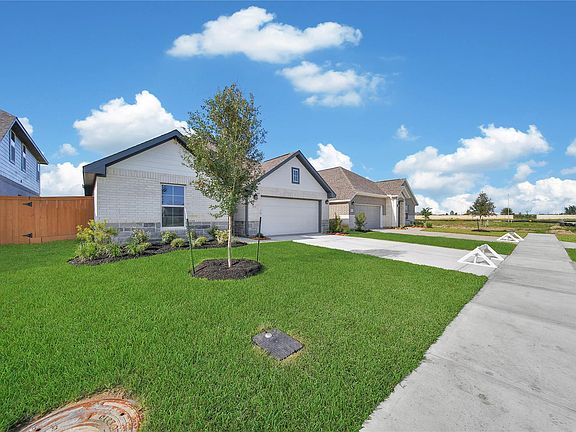 2nd image of 1828 Rory Christine Dr