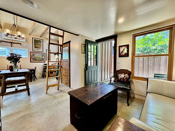 4th image of 1413 Tainter St #B