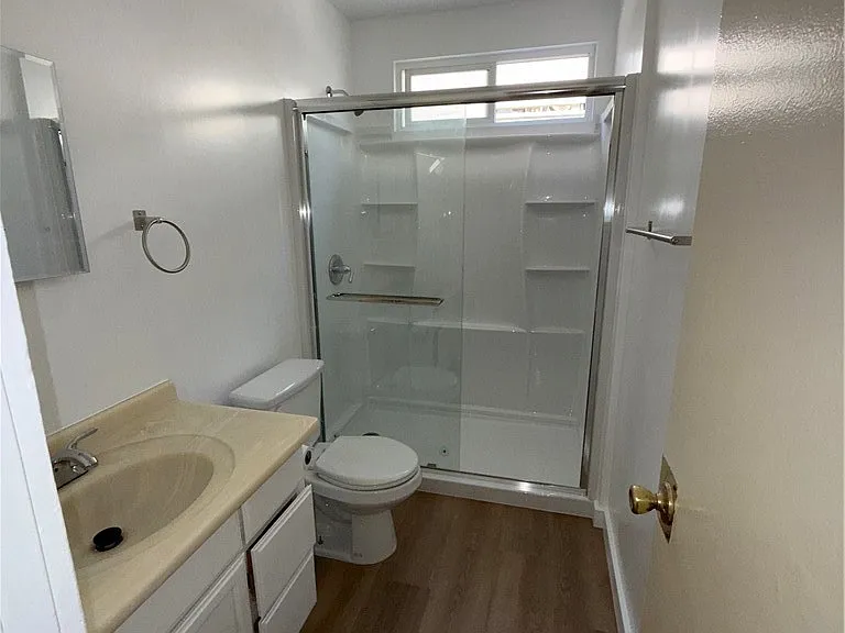 1805 S Rimpau Blvd — Photo 8