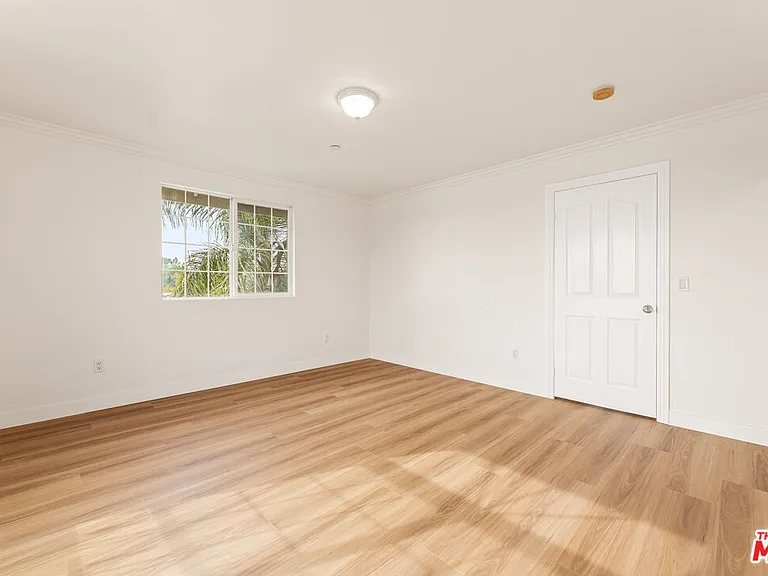 11738 Valley View Ave #1 — Photo 10