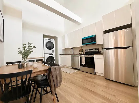 Kitchen, photo 1