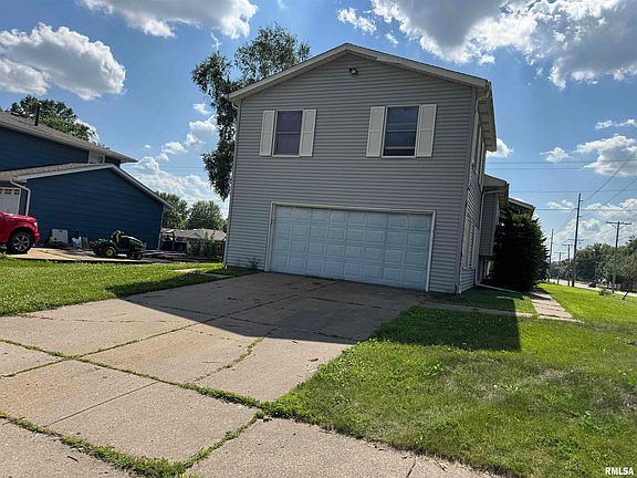 2nd image of 2107 Tanglefoot Ln