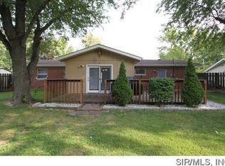 112 Lakeland Blvd, Swansea, IL