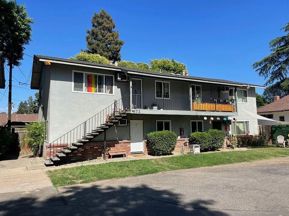 0674 - 372/374 Rio Lindo Ave