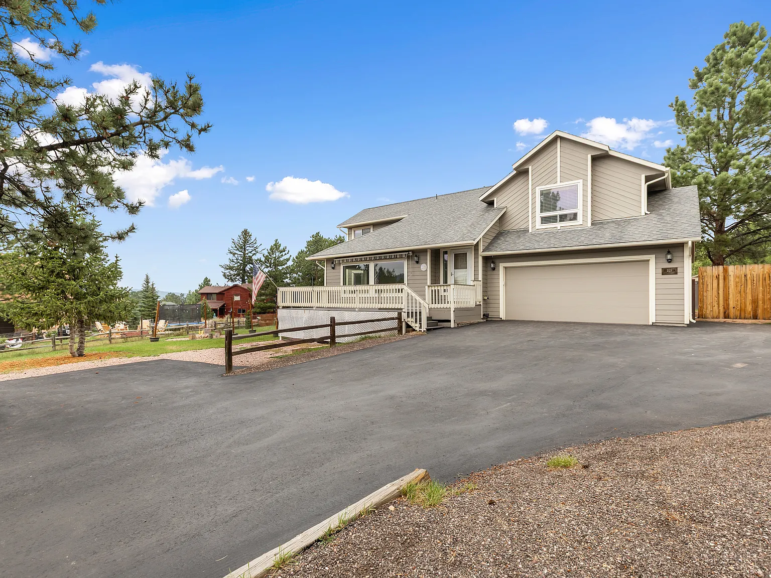 5 bed, 3.5 bath, 3000 sqft, $3,700 — Photo 3