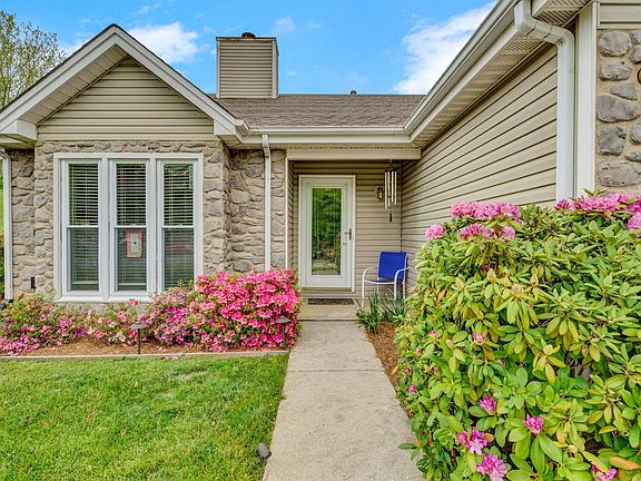4th image of 3780 Praline Pl