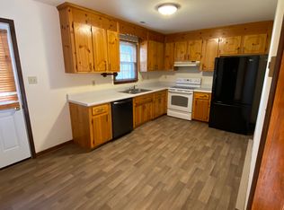 4712 Sterlingheath Dr, Midlothian, VA 23112