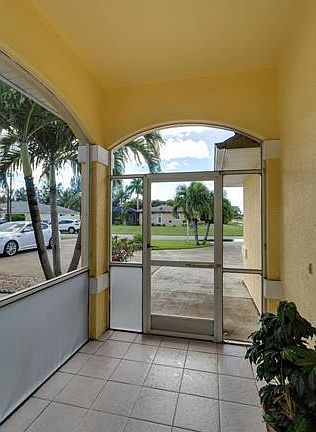 2nd image of 2115 SE 5th Pl