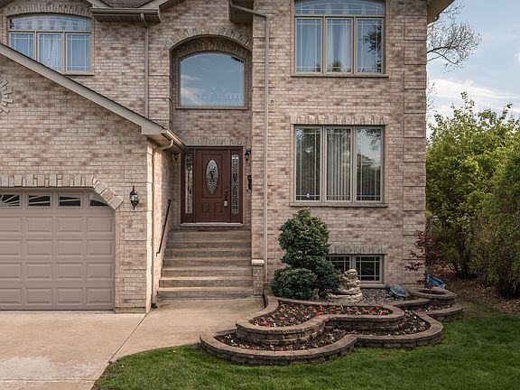 2nd image of 6625 W 115th Pl