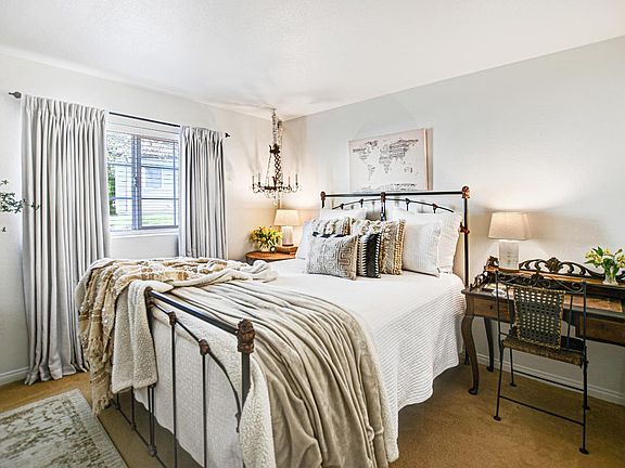 3rd image of 1574 Yardley Street