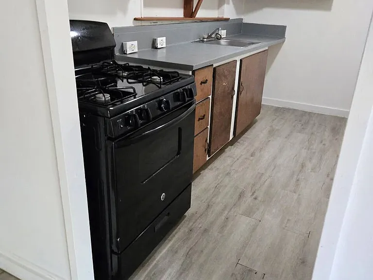 17-4079 Huina Rd #2 — Photo 3