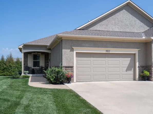 2250 Lake Pointe Dr #1902, Lawrence, KS 66047