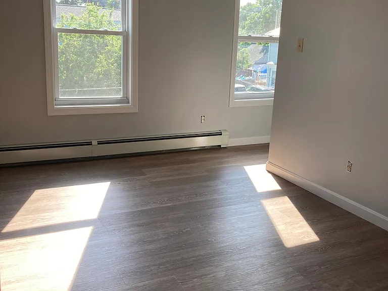 62 Lincoln St — Photo 10