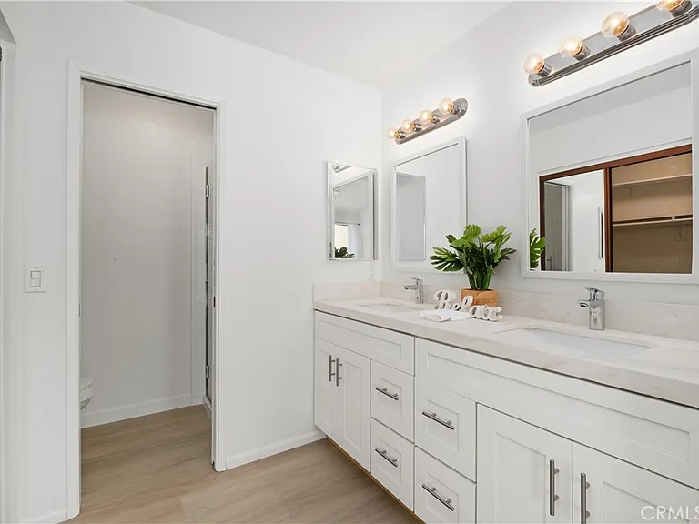 32338 Calle Linda — Photo 8