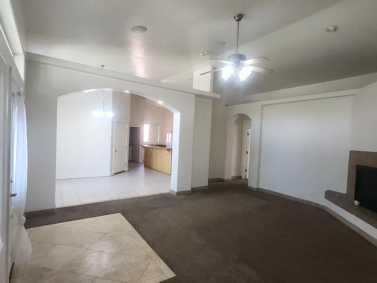 42 N Eastridge Dr — Photo 3
