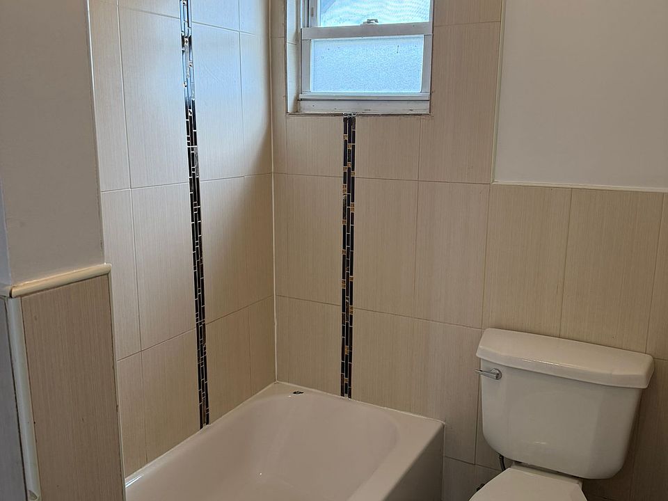 1st image of 286 Dune St Floor 2