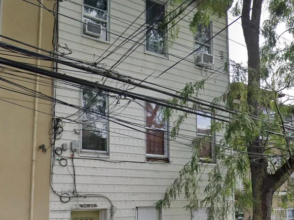5825 Penrod Street, Corona, NY 11368