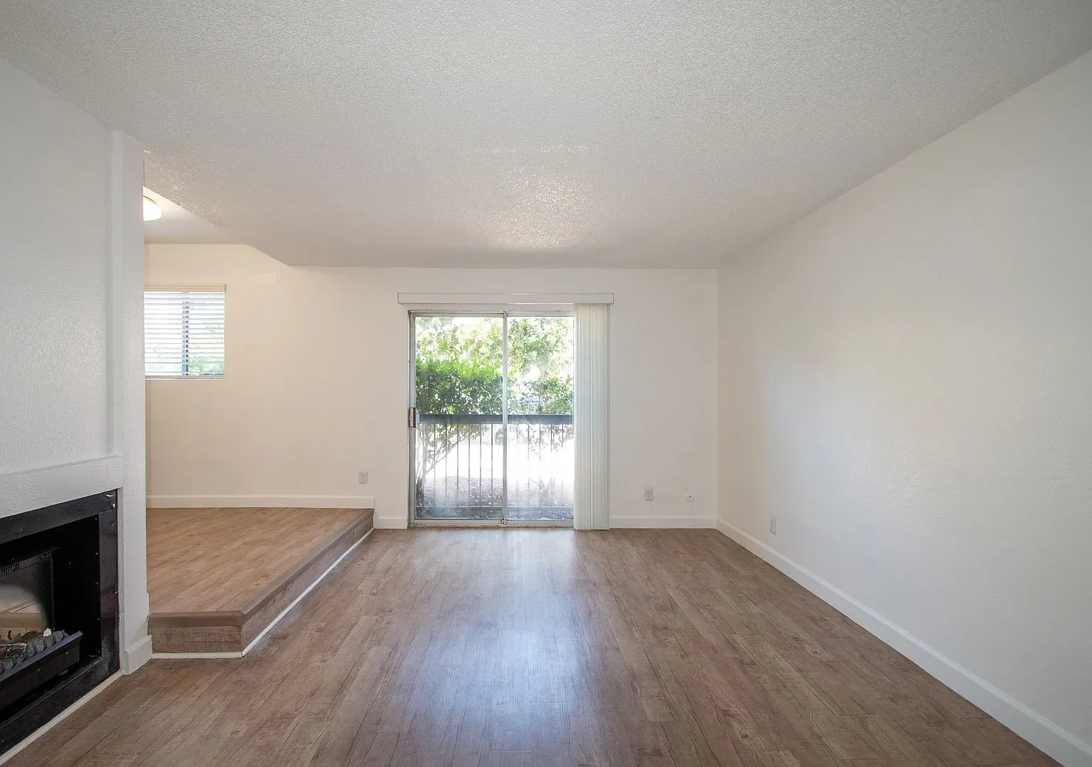 21018 Gresham St — Photo 3