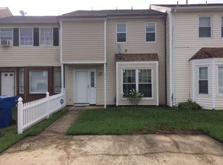 892 Riverbend Rd, Virginia Beach, VA 23452